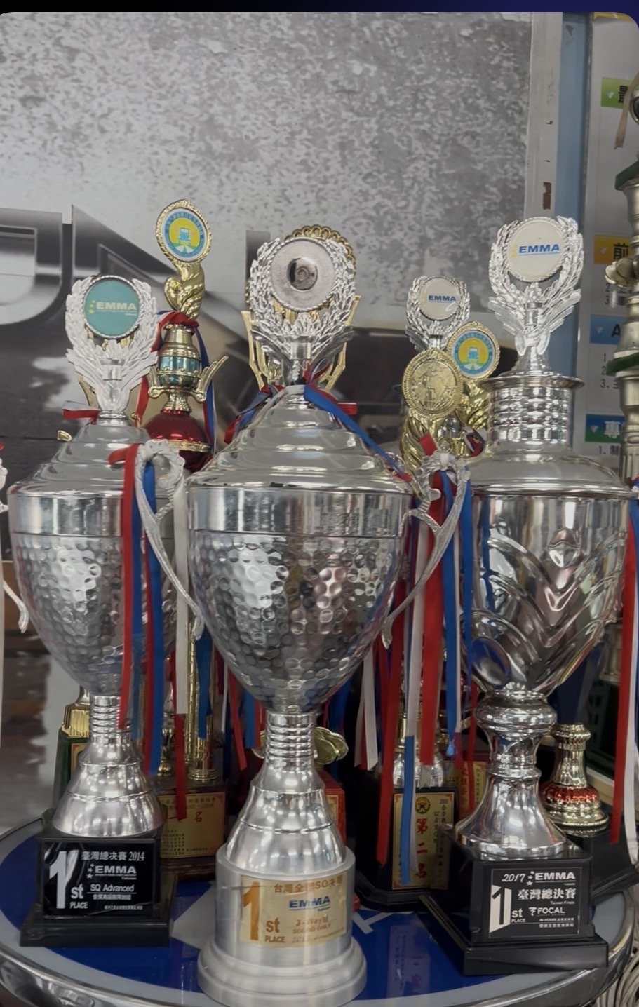 興裕汽車音響,汽車安卓機、汽車音響、汽車360環景系統、汽車喇叭、DSP 調音、隔音制震、盲點偵測器、行車紀錄器、倒車顯影、電子後視鏡、測速器、影音主機、盲點偵測