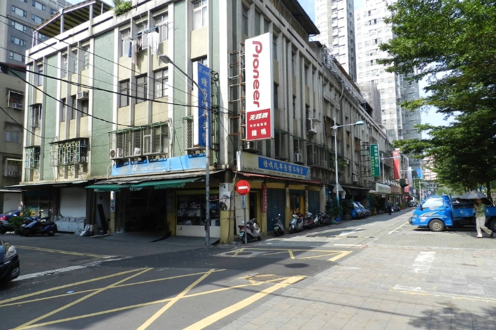 30年專業修聲到調音的堅持｜鐘鳴汽車音響，新北市板橋巷汽車音響職人