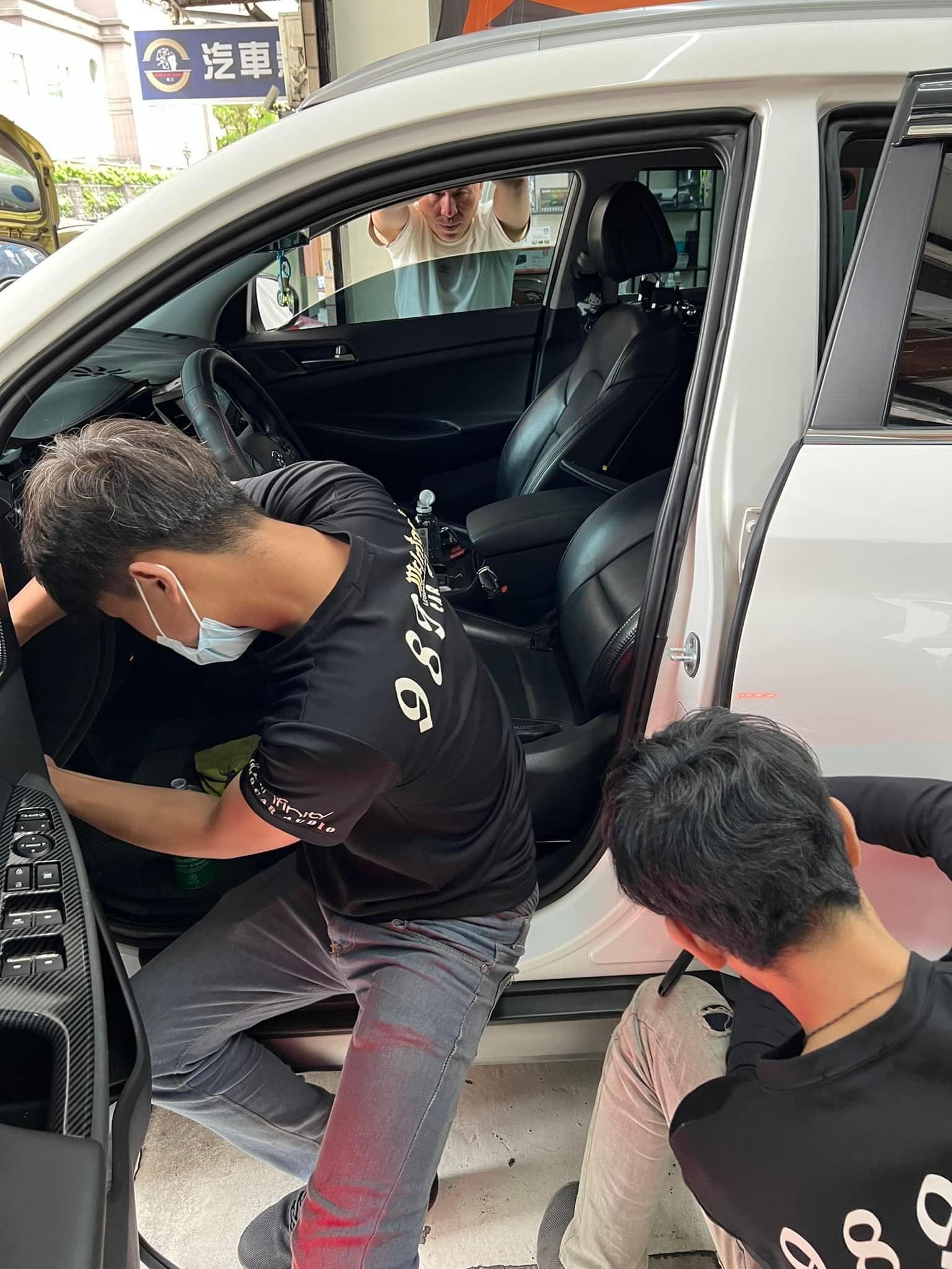 989汽車影音科技-新北板橋汽車音響-中華汽車音響