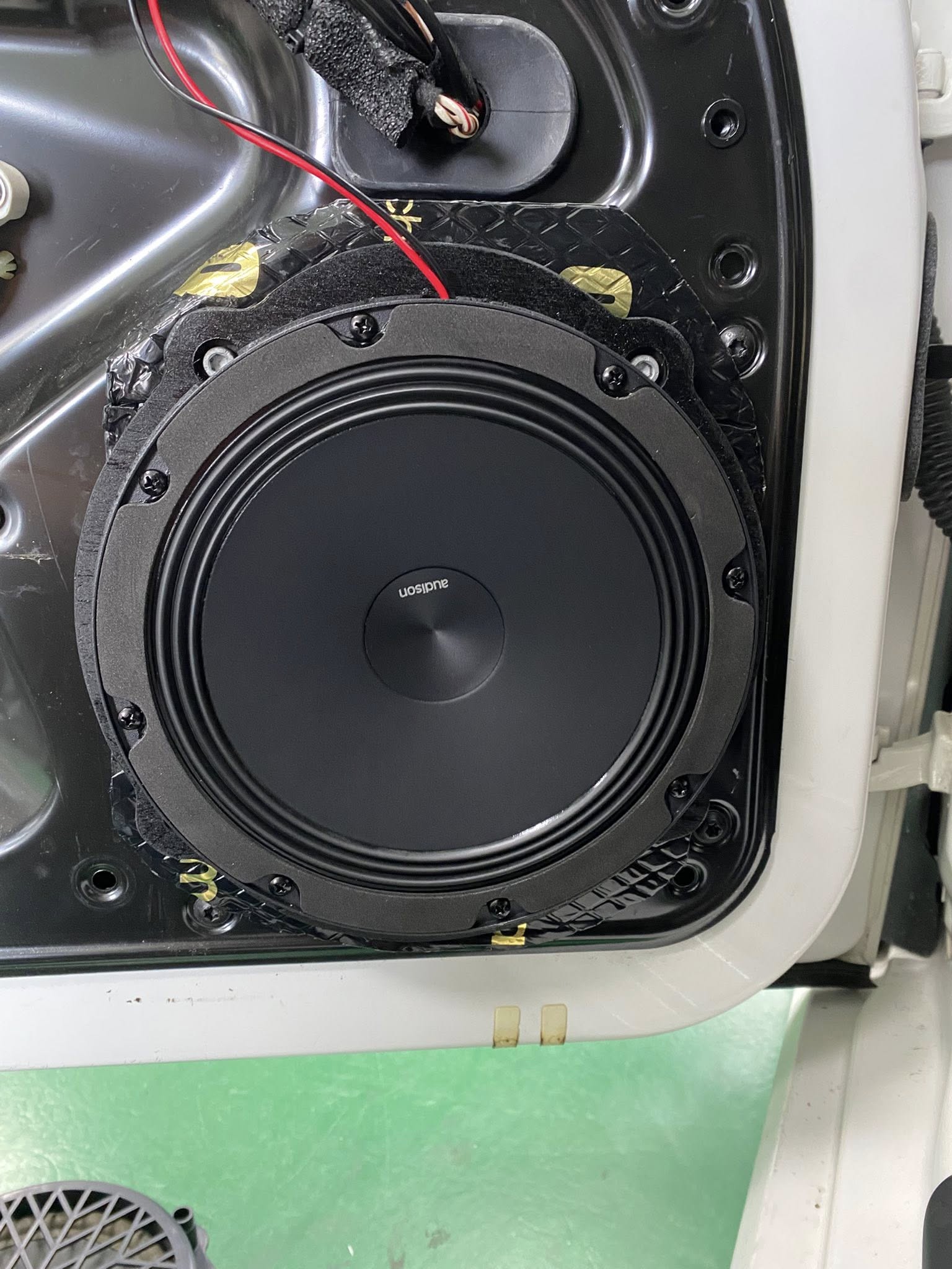 玖昇汽車音響隔熱紙-台北汽車音響-中華汽車音響協會